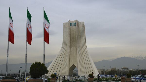 Башня Азади, построенная на одноименной площади в Тегеране. - Sputnik Южная Осетия