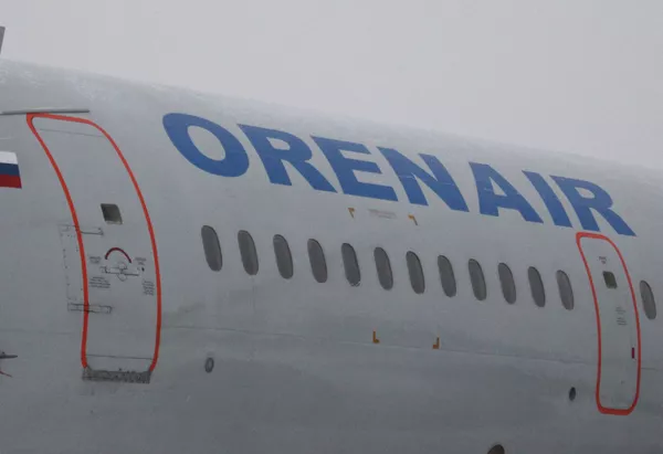 Название авиакомпании Orenair на борту самолета - Sputnik Южная Осетия