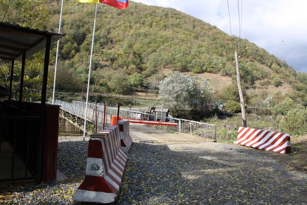Пограничный пункт на границе с Грузией - Sputnik Южная Осетия