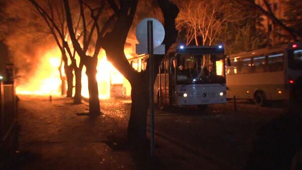 Заминированный автомобиль взорвался в центре Анкары. Кадры с места ЧП - Sputnik Южная Осетия