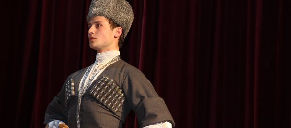 Солист Симда Инал Санакоев - Sputnik Южная Осетия