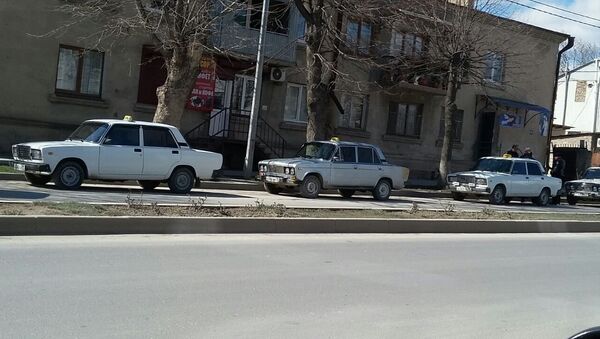 Стоянка такси в Цхинвале - Sputnik Южная Осетия