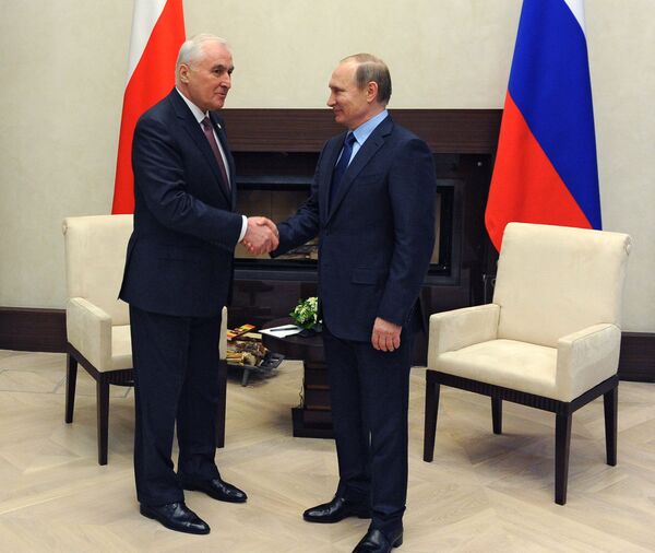 Рабочая встреча президента РФ В. Путина с президентом Южной Осетии Л. Тибиловым - Sputnik Южная Осетия