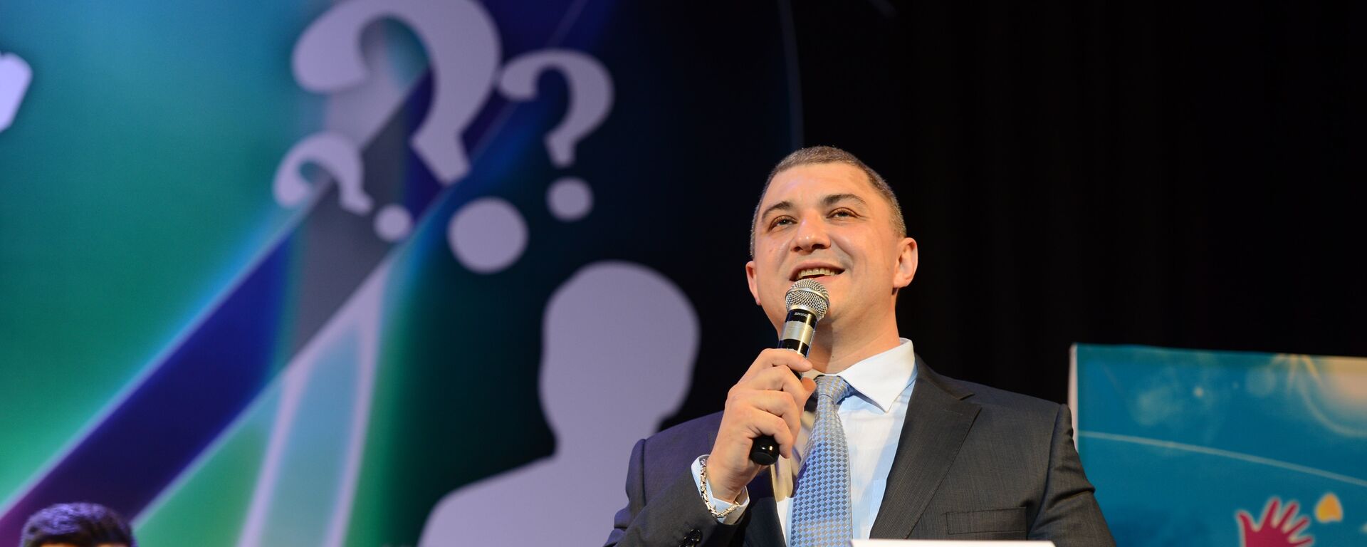 Директор Североосетинского государственного театра КВН Сослан Плиев  - Sputnik Южная Осетия, 1920, 16.01.2025