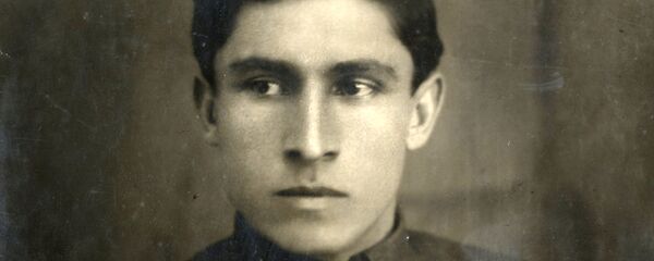 Поэт Нафи Джусойты Поэт Нафи Джусойты - Sputnik Южная Осетия