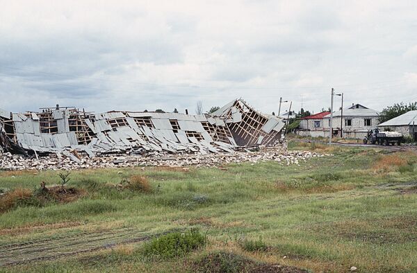 Жилой дом в Мардакерте, разрушенный в дни карабахского конфликта - Sputnik Южная Осетия