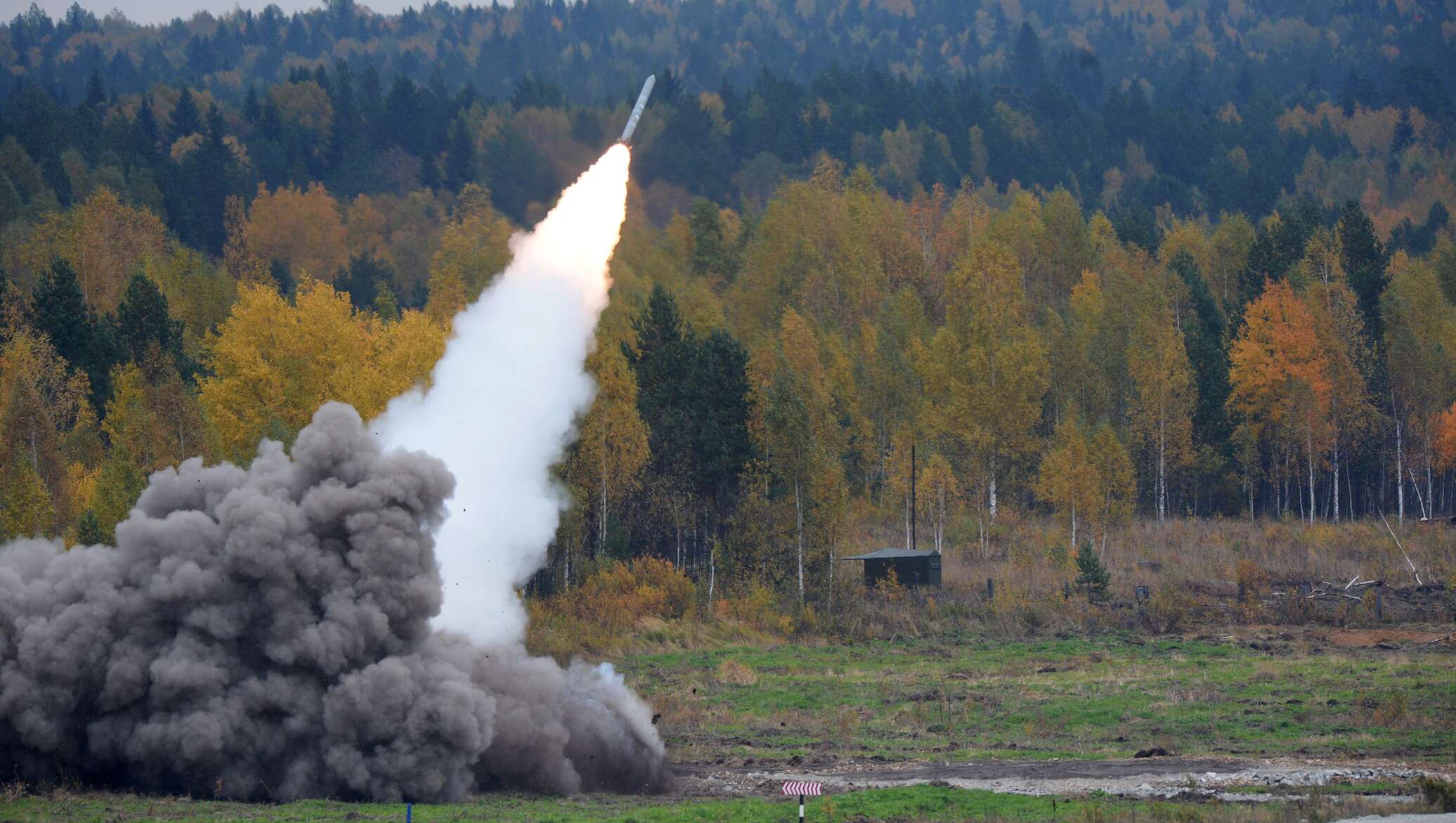 торнадо ракета. торнадо рсзо 2022. торнадо рсзо 300мм. малый ракетный корабль смерч. рсзо град ракета.