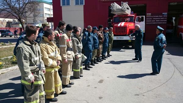 Занятия пожарных МЧС РЮО - Sputnik Южная Осетия