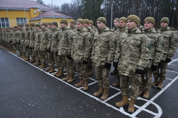 Инструкторы из США и украинские военные под Львовом - Sputnik Южная Осетия