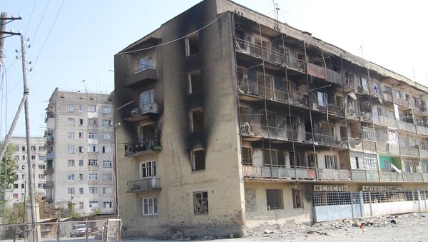 Цхинвал, ул Героев, август 2008 года. - Sputnik Южная Осетия