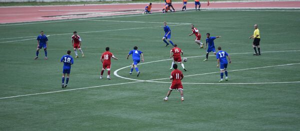 Товарищеский матч по футболу Товарищеский матч по футболу - Sputnik Хуссар Ирыстон