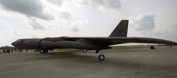 Стратегический американский бомбардировщик B-52 Стратегический американский бомбардировщик B-52 - Sputnik Южная Осетия