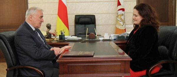 Президент фембæлд Козаты Гульнараимæ Президент фембæлд Козаты Гульнараимæ - Sputnik Хуссар Ирыстон