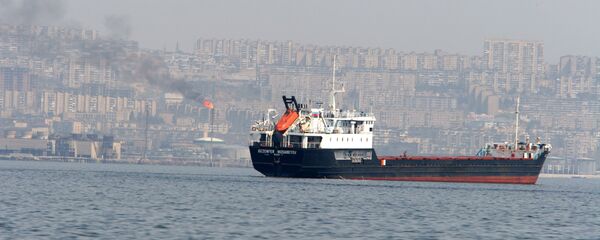 Танкер перед выходом в море. Баку - Sputnik Южная Осетия