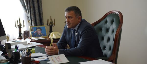 Спикер парламента Анатолий Бибилов Спикер парламента Анатолий Бибилов - Sputnik Южная Осетия