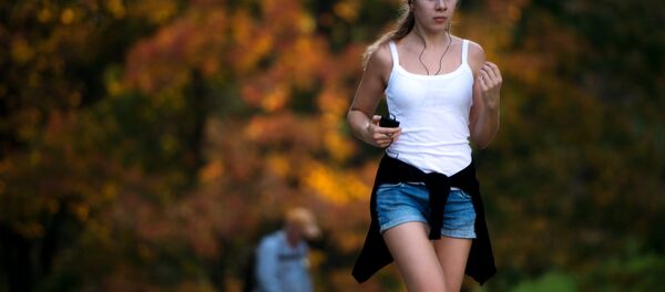 Девушка на пробежке - Sputnik Южная Осетия