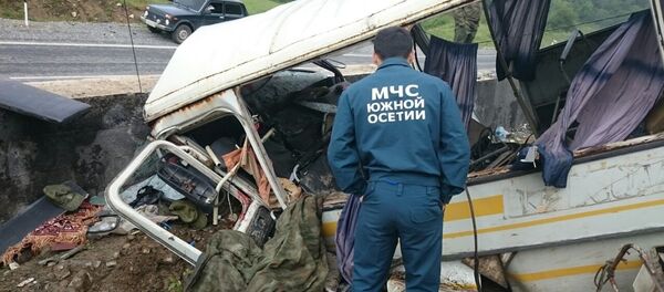 Авария на трассе в Ленингор Авария на трассе в Ленингор - Sputnik Южная Осетия