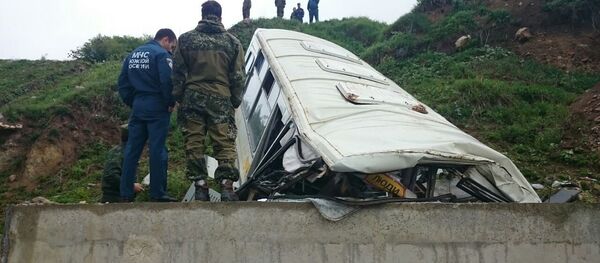 Авария на трассе Цхинвал-Ленингор. - Sputnik Южная Осетия