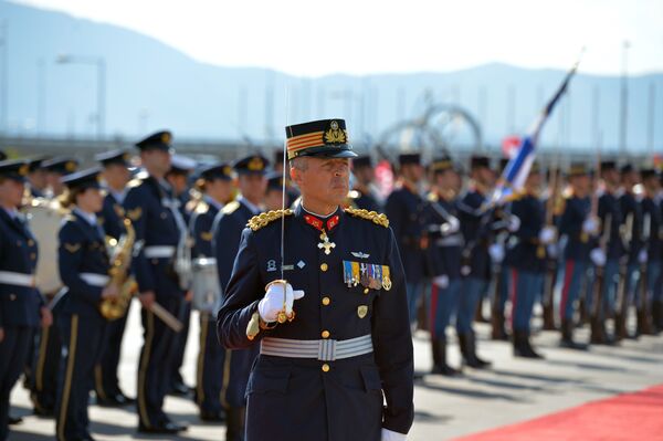 Военнослужащий почетного караула во время церемонии встречи президента России Владимира Путина в Афинах - Sputnik Южная Осетия
