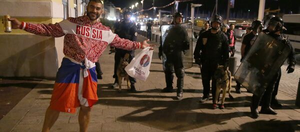 Ночные беспорядки в Марселе Ночные беспорядки в Марселе - Sputnik Южная Осетия