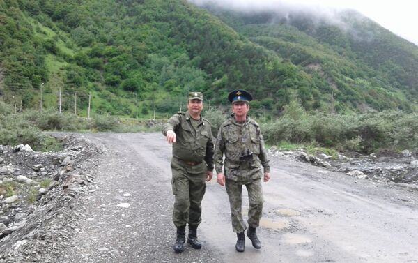 Казаки и пограничники на охране североосетинского участка границы - Sputnik Южная Осетия
