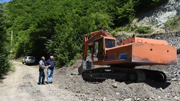 Строящая дорога в знаурском районе - Sputnik Южная Осетия