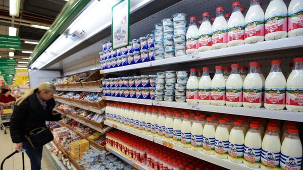 В России могут возникнуть перебои с поставками молока в магазины - Sputnik Южная Осетия