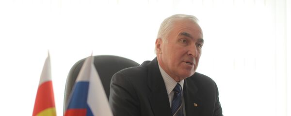 Президент Южной Осетии Леонид Тибилов Президент Южной Осетии Леонид Тибилов - Sputnik Южная Осетия