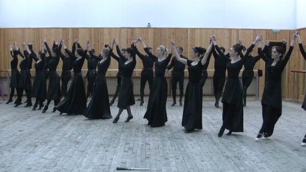 На предстоящем концерте ансамбля Симд зрители увидят пять новых танцев - Sputnik Южная Осетия