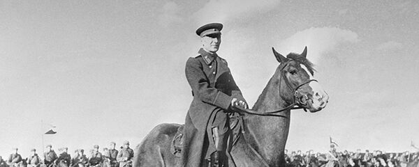 Легендарный осетинский генерал Исса Плиев Легендарный осетинский генерал Исса Плиев - Sputnik Южная Осетия