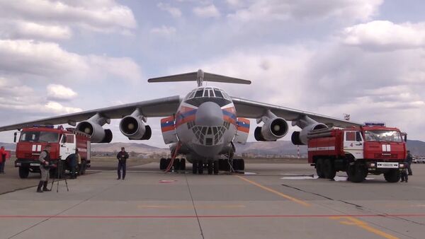 Вылет пропавшего Ил-76 для тушения пожаров в Иркутской области до исчезновения - Sputnik Южная Осетия