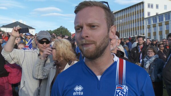 Это было невероятно – исландкий болельщик об игре сборной на Евро-201 - Sputnik Южная Осетия