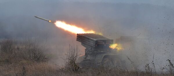 Реактивная установка залпового огня Град Реактивная установка залпового огня Град - Sputnik Южная Осетия
