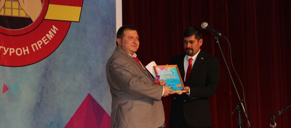 Цхинвалы фæбæрæг сты литературон конкурс Булæмæргъ-ы лауреаттæ Цхинвалы фæбæрæг сты литературон конкурс Булæмæргъ-ы лауреаттæ - Sputnik Хуссар Ирыстон