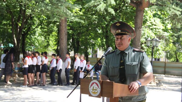 Казбек Фриев на праздновании дня миротворца в Цхинвале - Sputnik Южная Осетия