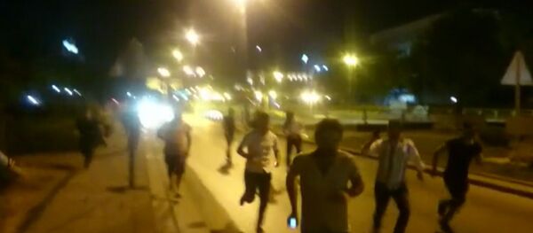 Стрельба и паника на улицах Анкары: попытка военного переворота в Турции Стрельба и паника на улицах Анкары: попытка военного переворота в Турции - Sputnik Южная Осетия