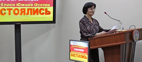 Председатель Центральной избирательной комиссии Республики Южная Осетия Белла Плиева Председатель Центральной избирательной комиссии Республики Южная Осетия Белла Плиева - Sputnik Южная Осетия