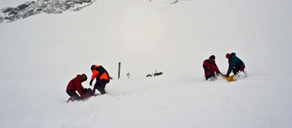 Ӕвзӕр боныгъӕд хъыг дары Хъазбеджы фесӕфӕг альпинисткӕйы бацагуырд Ӕвзӕр боныгъӕд хъыг дары Хъазбеджы фесӕфӕг альпинисткӕйы бацагуырд - Sputnik Хуссар Ирыстон