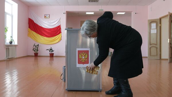Подготовка избирательных участков к голосованию - Sputnik Хуссар Ирыстон