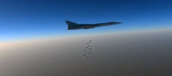 Авиаудары по объектам ИГ в Сирии Авиаудары по объектам ИГ в Сирии - Sputnik Южная Осетия