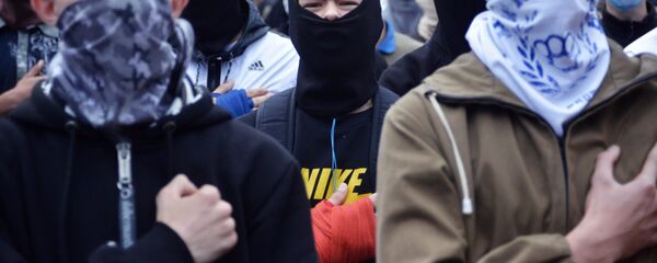 Неизвестные сорвали крестный ход против войны и интеграции Украины в Евросоюз Неизвестные сорвали крестный ход против войны и интеграции Украины в Евросоюз - Sputnik Южная Осетия