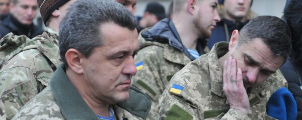 Украинские военные, принимавшие участие в боевых действиях на Донбассе Украинские военные, принимавшие участие в боевых действиях на Донбассе - Sputnik Южная Осетия