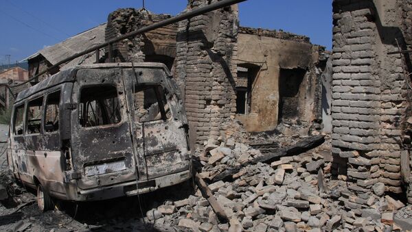 Разрушенные дома в городе Цхинвал, подвергшемся нападению грузинских войск - Sputnik Южная Осетия