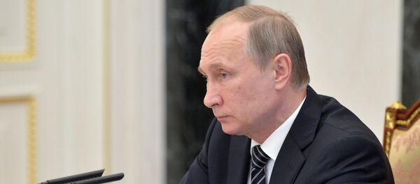 Президент РФ В. Путин провел совещание с членами правительства РФ Президент РФ В. Путин провел совещание с членами правительства РФ - Sputnik Южная Осетия