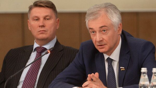 Председатель парламента Республики Северная Осетия-Алания Алексей Мачнев (справа) - Sputnik Южная Осетия