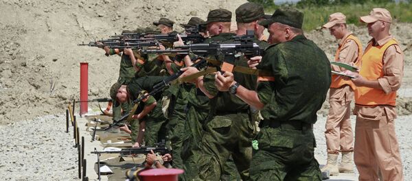 Военнослужащие на огневом рубеже Военнослужащие на огневом рубеже - Sputnik Южная Осетия