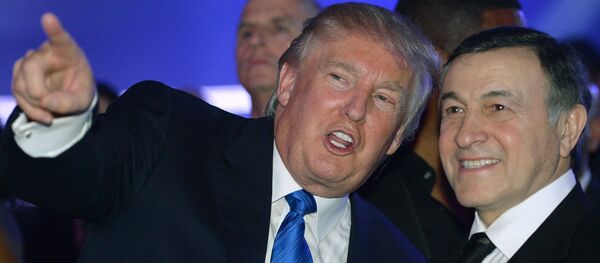 Американский миллиардер, телеведущий Дональд Трамп и президент Crocus Group Арас Агаларов Американский миллиардер, телеведущий Дональд Трамп и президент Crocus Group Арас Агаларов - Sputnik Южная Осетия