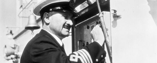 Капитан атомохода Ленин Ю.С.Кучиев Капитан атомохода Ленин Ю.С.Кучиев - Sputnik Хуссар Ирыстон