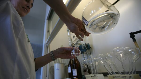 Биохимическая лаборатория по проверке качества питьевой воды - Sputnik Южная Осетия