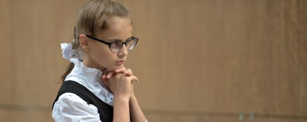 Цхинвальская школьница - Sputnik Южная Осетия